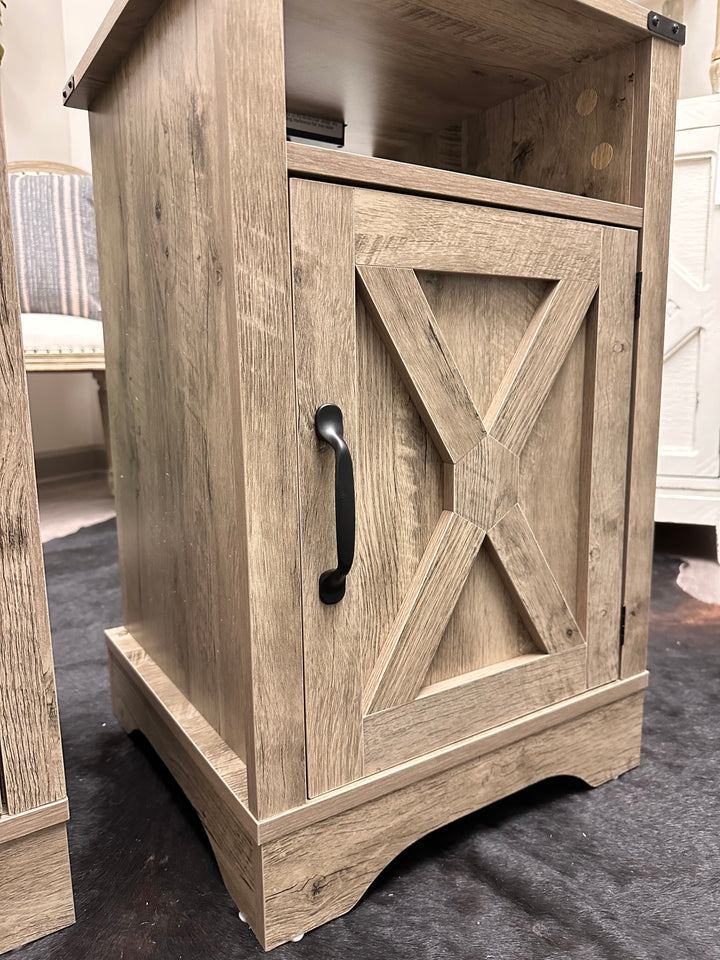 Hadley Weathered Gray Nightstands (pair of 2)