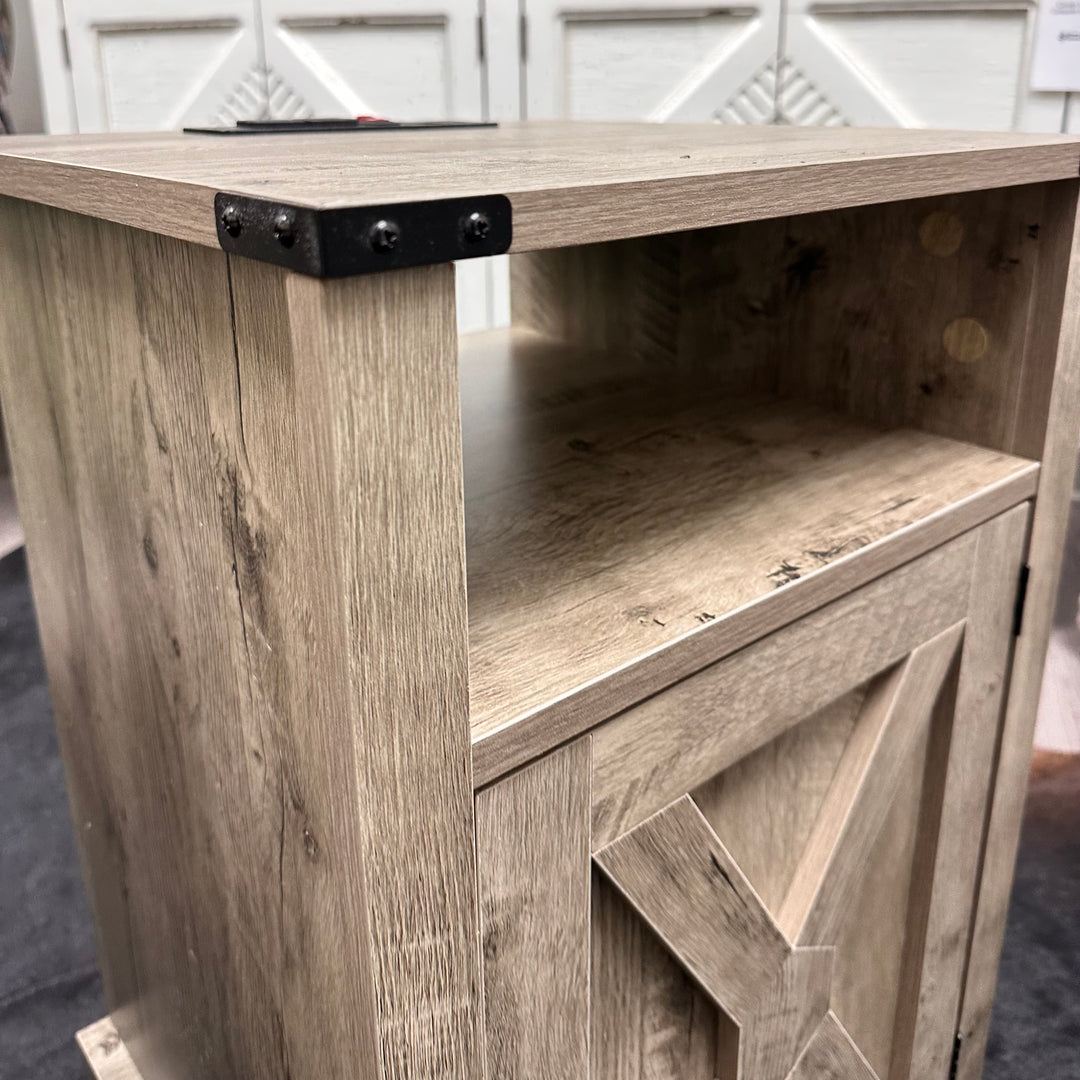 Hadley Weathered Gray Nightstands (pair of 2)