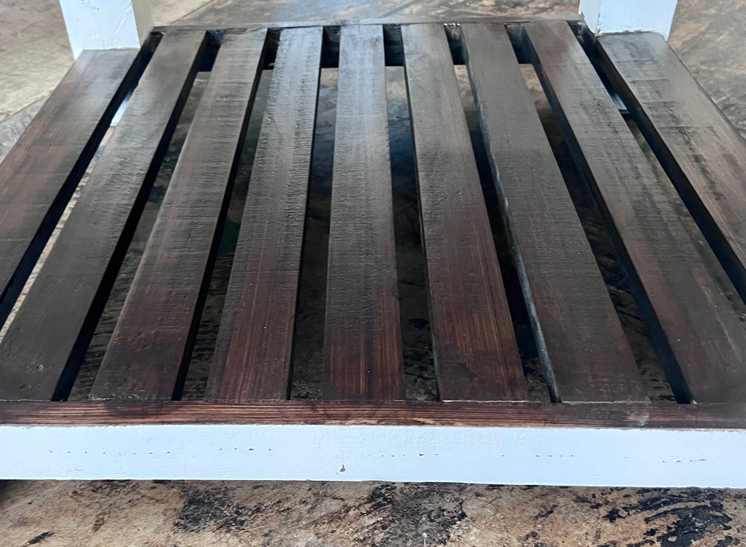 Chloe II White coffee table