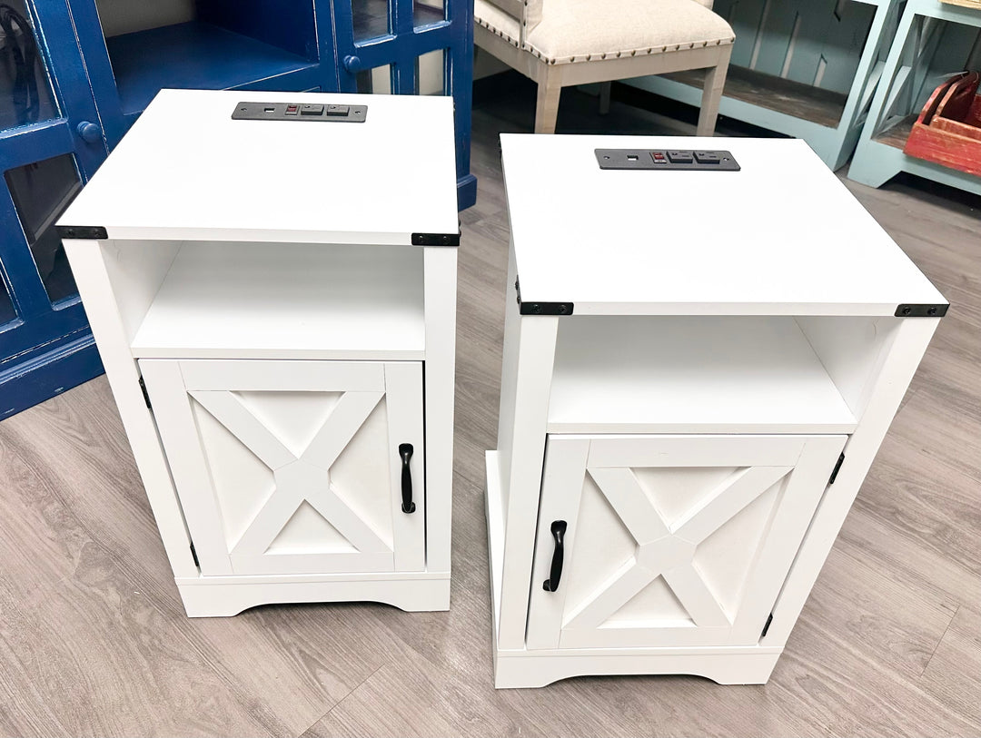 Hadley White Nightstands (pair of 2)