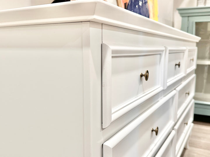 Aurora White Dresser