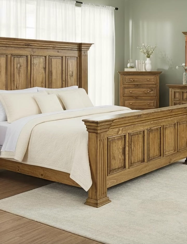 Kelsey Honey Queen Bedroom Set
