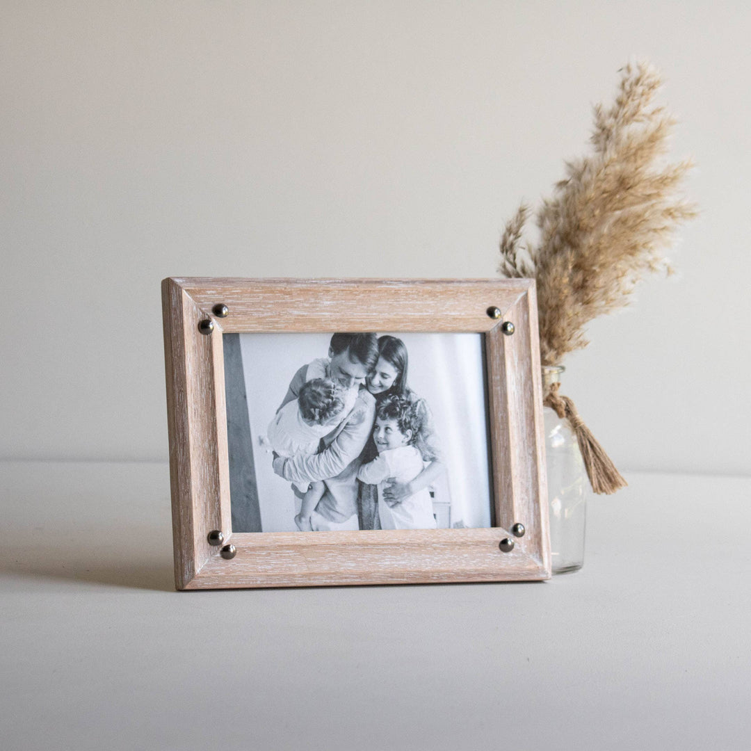 Clara Photo Frame