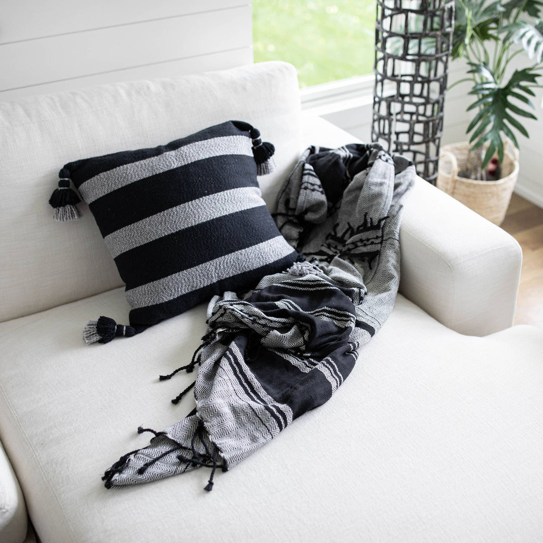 Hand Woven Harlie Pillow Black