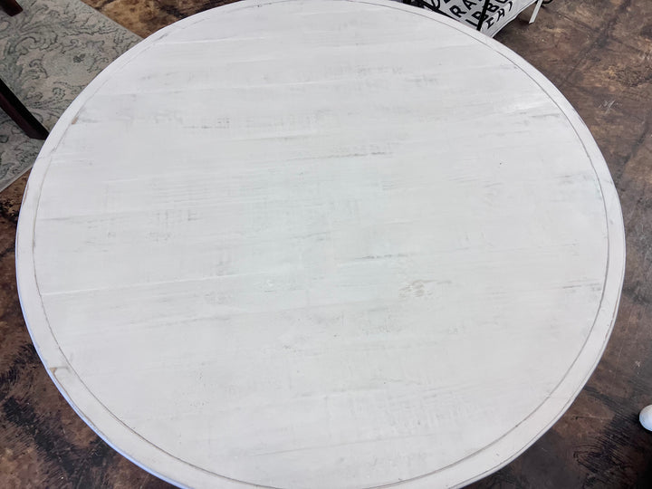 Maddie White 3 piece round coffee table set