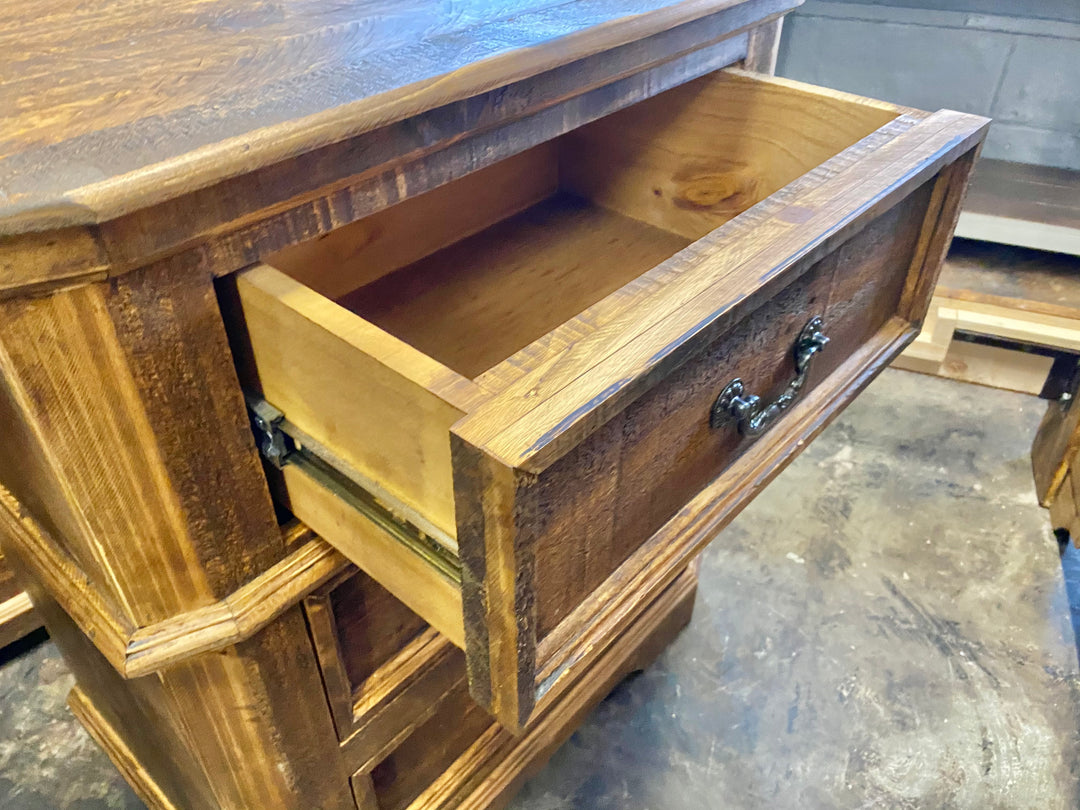 Courtney Rustic Honey Brown King Bedroom Set