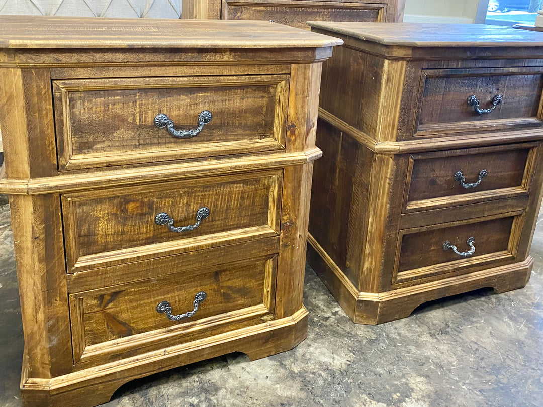 Courtney Rustic Honey Brown King Bedroom Set